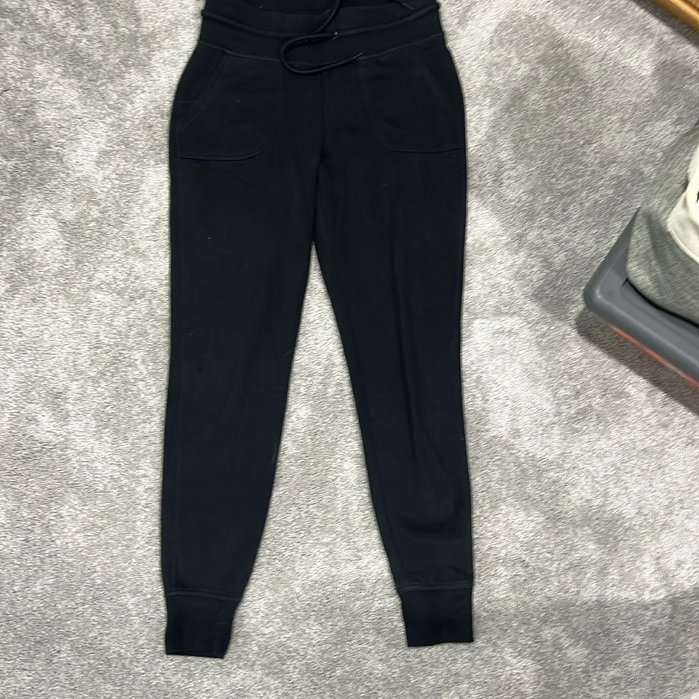 Women’s joggers